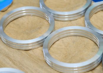 24206591_s 24206591_s